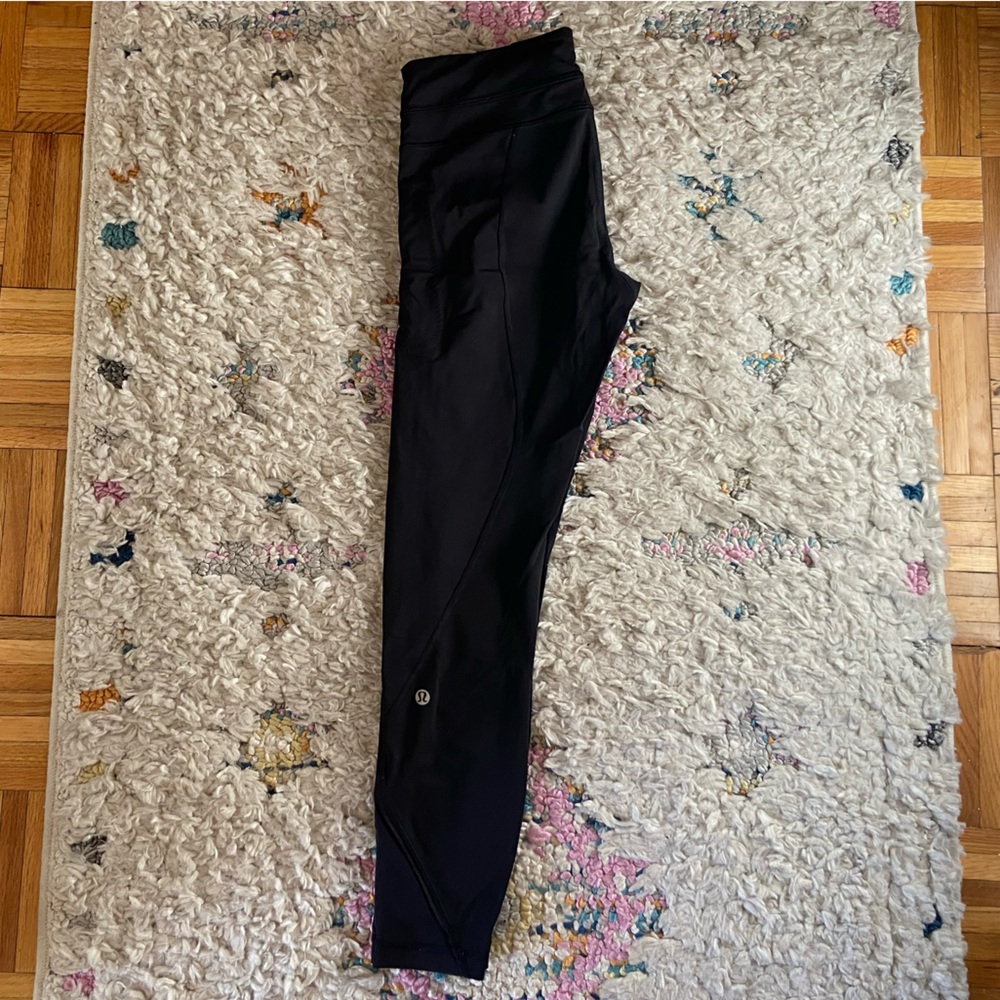 Lululemon Cropped Black Leggings w/ Mesh